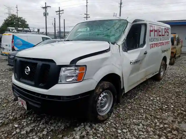1N6AF0KY0JN808422 2018 NISSAN NV 2500 S-1