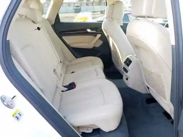 WA1BNAFYXK2137509 2019 AUDI Q5 PREMIUM PLUS-5