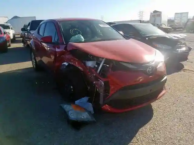 JTNKHMBX0L1066366 2020 TOYOTA C-HR XLE-0