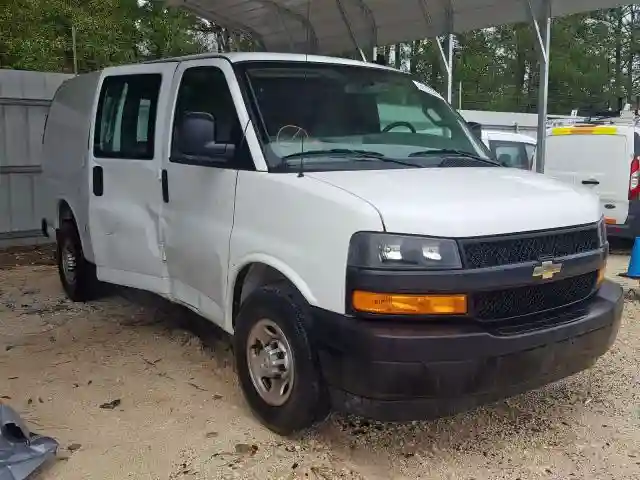 1GCWGAFG0K1207923 2019 CHEVROLET EXPRESS G2500-0