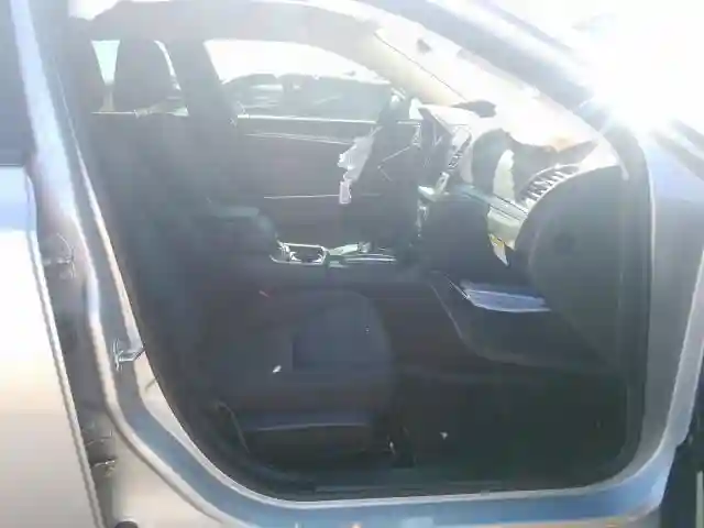 2C3CCAAG7KH581053 2019 CHRYSLER 300 TOURING-4
