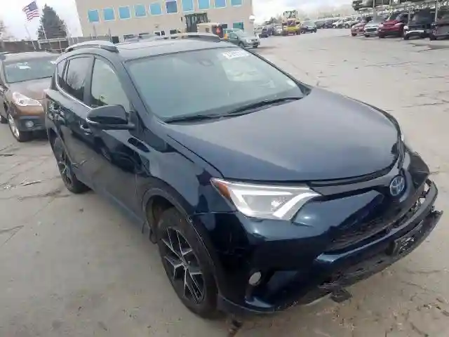 JTMJJREV8HD126704 2017 TOYOTA RAV4 HV SE-0