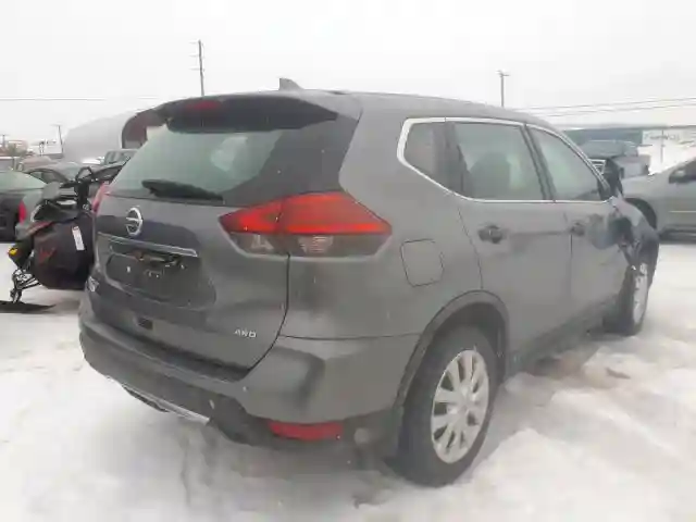5N1AT2MV8HC879282 2017 NISSAN ROGUE SV-3