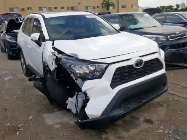 2T3C1RFV8LW062571 2020 TOYOTA RAV4 XLE PREMIUM-0