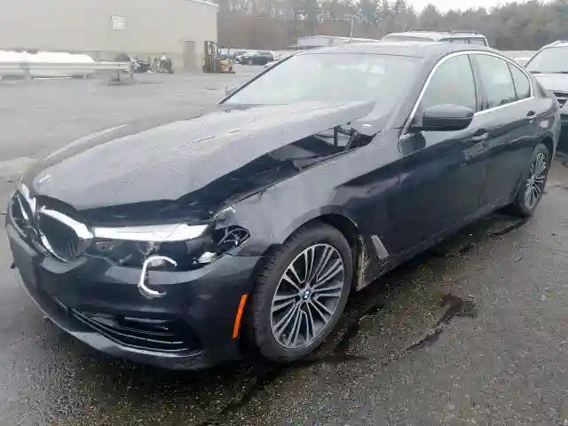 WBAJA7C57JWC75557 2018 BMW 530 XI-1