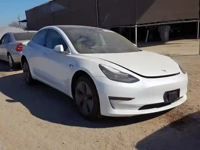 5YJ3E1EA1KF426404 2019 TESLA MODEL 3-0