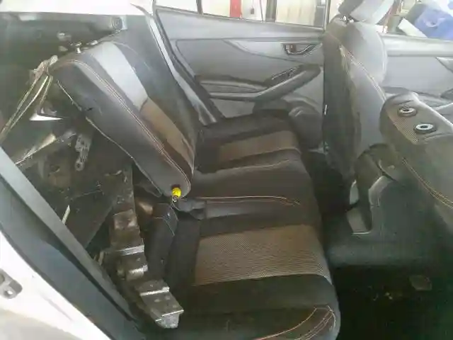JF2GTACC7JH303623 2018 SUBARU CROSSTREK PREMIUM-5