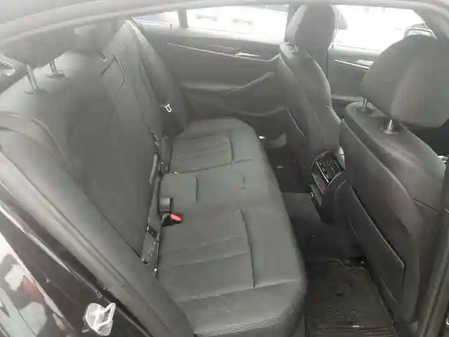 WBAJA7C57JWC75557 2018 BMW 530 XI-5