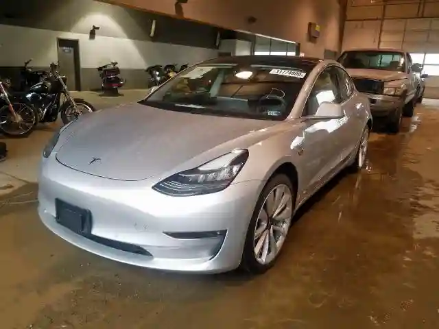 5YJ3E1EAXJF024380 2018 TESLA MODEL 3-1