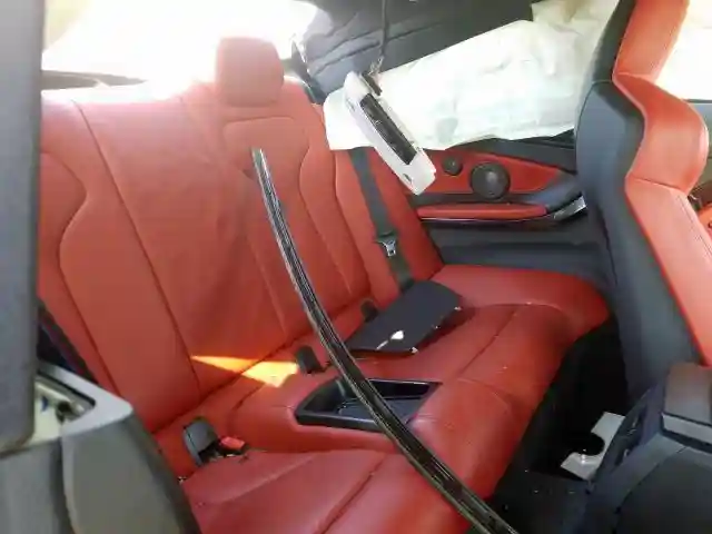 WBS3R9C54HK709604 2017 BMW M4-5