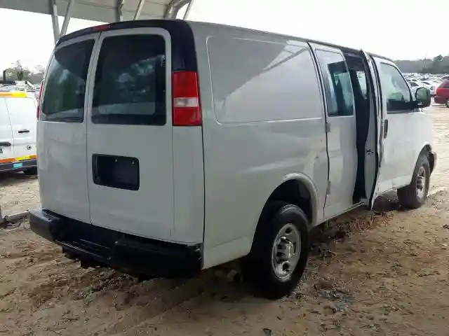 1GCWGAFG0K1207923 2019 CHEVROLET EXPRESS G2500-3