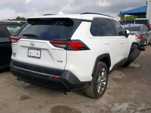 2T3C1RFV8LW062571 2020 TOYOTA RAV4 XLE PREMIUM-3