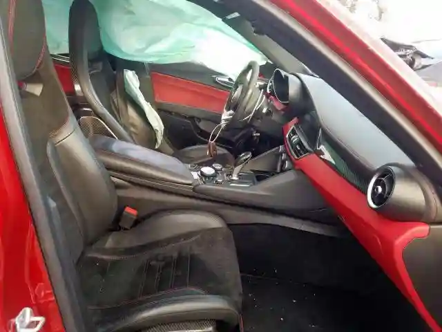 ZARFAEAV9H7522066 2017 ALFA ROMEO GIULIA QUADRIFOGLIO-4