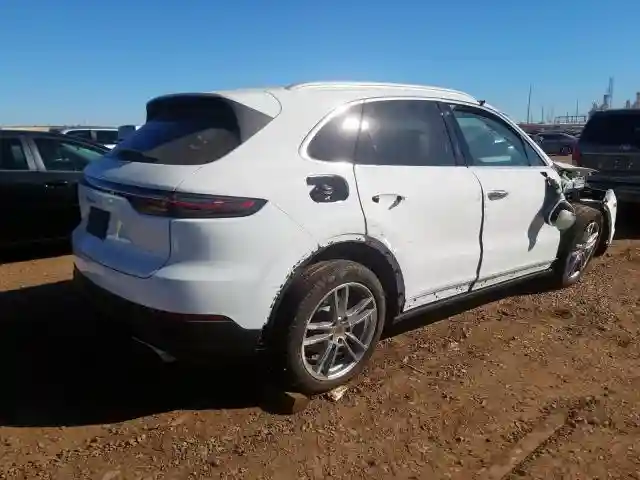 WP1AA2AY9KDA14622 2019 PORSCHE CAYENNE-3
