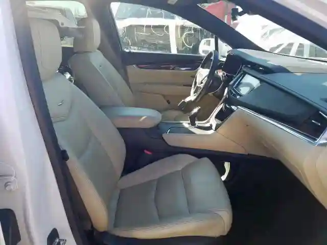 1GYKNERSXHZ104752 2017 CADILLAC XT5 PREMIUM LUXURY-4