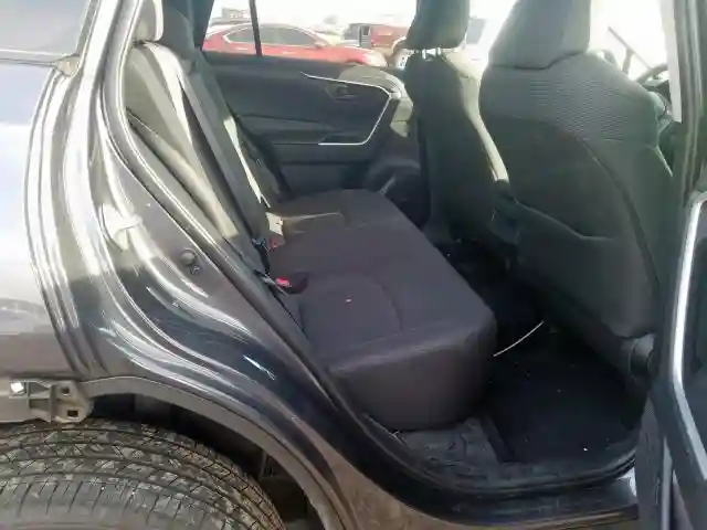 2T3F1RFV2KW026581 2019 TOYOTA RAV4 LE-5