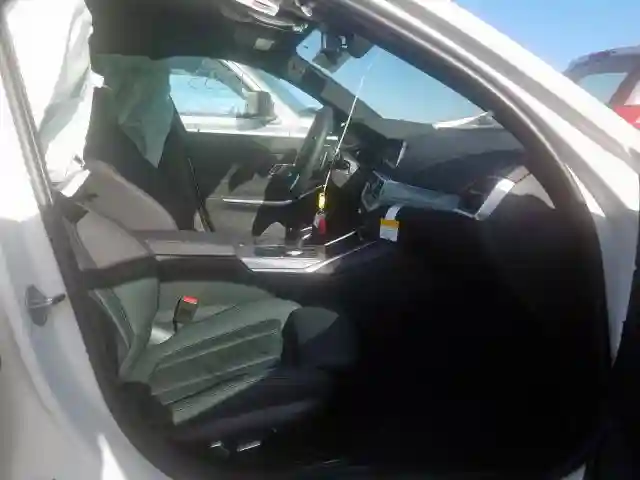 3MW5R1J03L8B15473 2020 BMW 330I-4