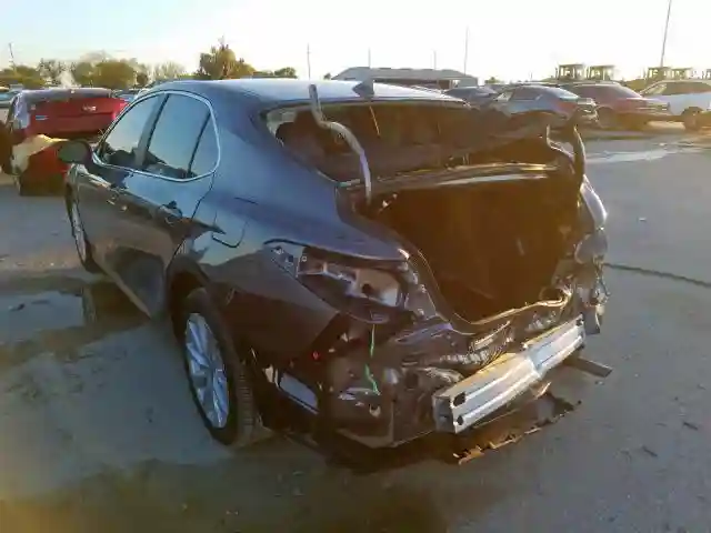 4T1C11AK4LU888440 2020 TOYOTA CAMRY LE-2