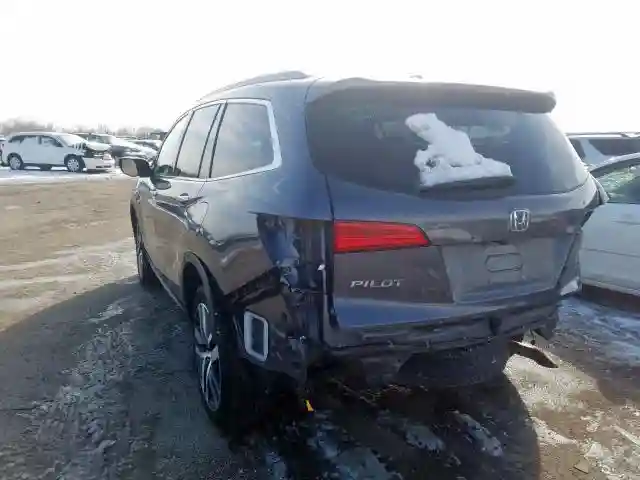 5FNYF6H96HB075922 2017 HONDA PILOT TOURING-2