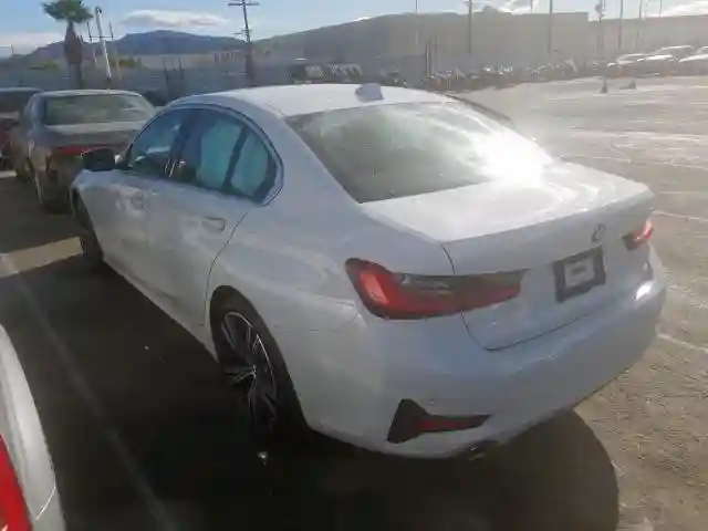 3MW5R1J03L8B15473 2020 BMW 330I-2