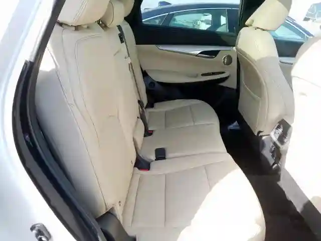 3PCAJ5M30KF112711 2019 INFINITI QX50 ESSENTIAL-5