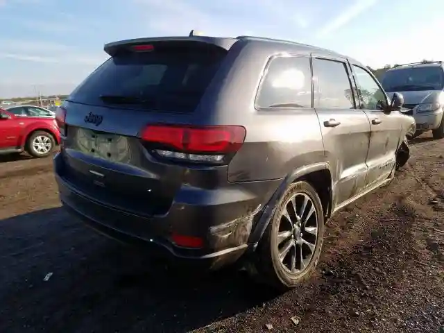 1C4RJFAG0KC563182 2019 JEEP GRAND CHEROKEE LAREDO-3