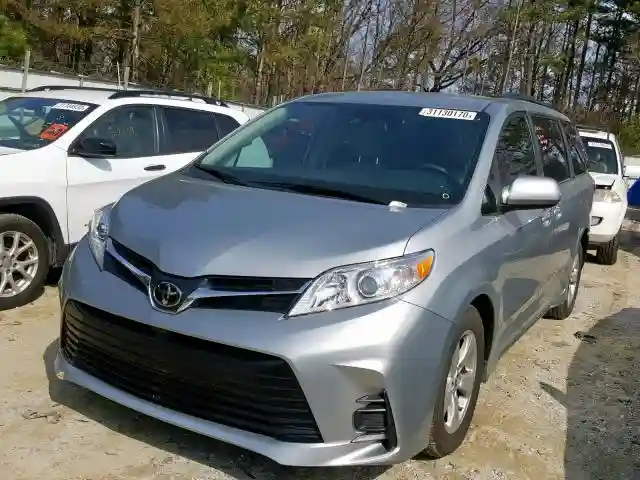 5TDKZ3DC9KS995480 2019 TOYOTA SIENNA LE-1