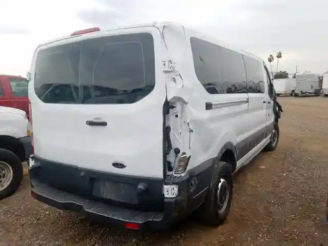 1FBZX2YM8JKB55055 2018 FORD TRANSIT T-350-3