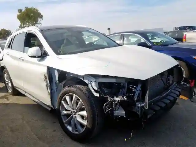 3PCAJ5M30KF112711 2019 INFINITI QX50 ESSENTIAL-0