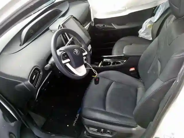 JTDKARFP3H3036662 2017 TOYOTA PRIUS PRIME-4