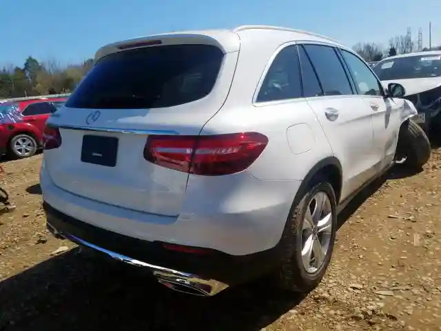WDC0G4JB0JV089019 2018 MERCEDES-BENZ GLC 300-3