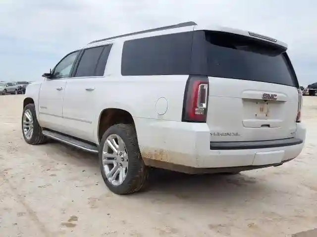 1GKS1GKC7HR245525 2017 GMC YUKON XL C1500 SLT-2
