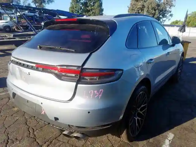 WP1AB2A57LLB33540 2020 PORSCHE MACAN S-3