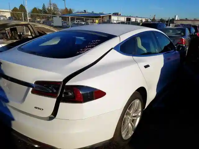 5YJSA1H24FFP75820 2015 TESLA MODEL S 85D-3