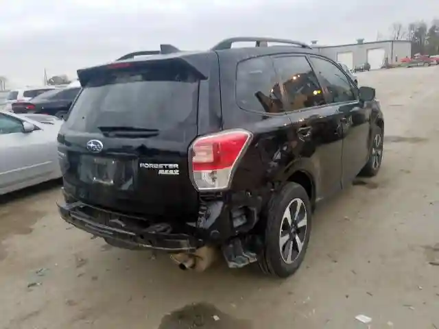 JF2SJAEC5HH572761 2017 SUBARU FORESTER 2.5I PREMIUM-3