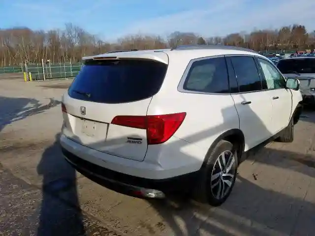 5FNYF6H94JB017572 2018 HONDA PILOT TOURING-3