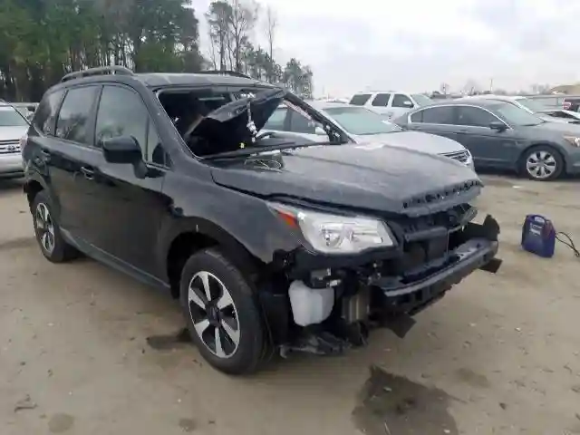 JF2SJAEC5HH572761 2017 SUBARU FORESTER 2.5I PREMIUM-0