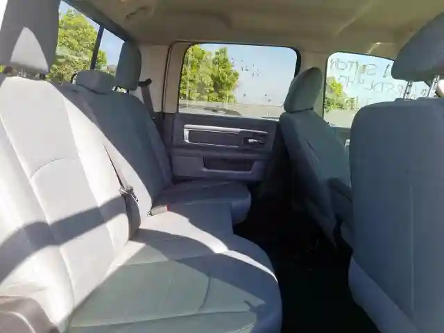 3C6UR5DL4HG674045 2017 RAM 2500 SLT-5