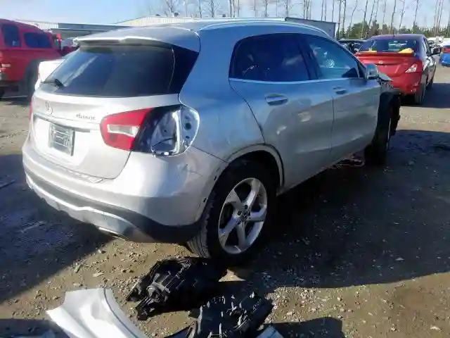 WDCTG4GB2JJ418217 2018 MERCEDES-BENZ GLA 250 4MATIC-3