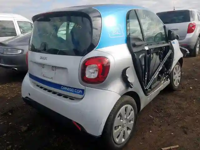 WMEFJ5DA3GK153446 2016 SMART FORTWO-3