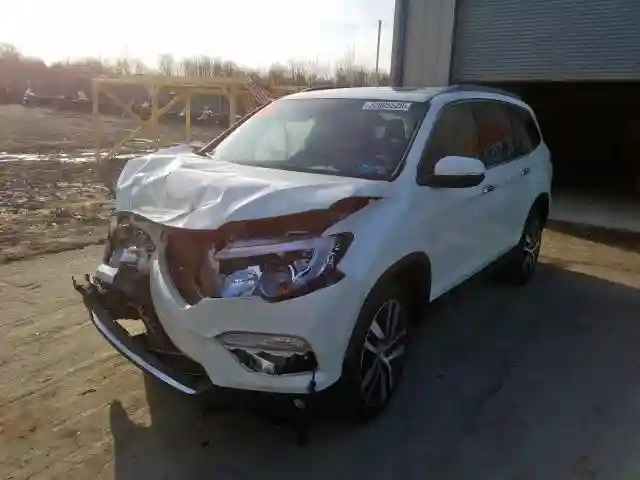 5FNYF6H94JB017572 2018 HONDA PILOT TOURING-1