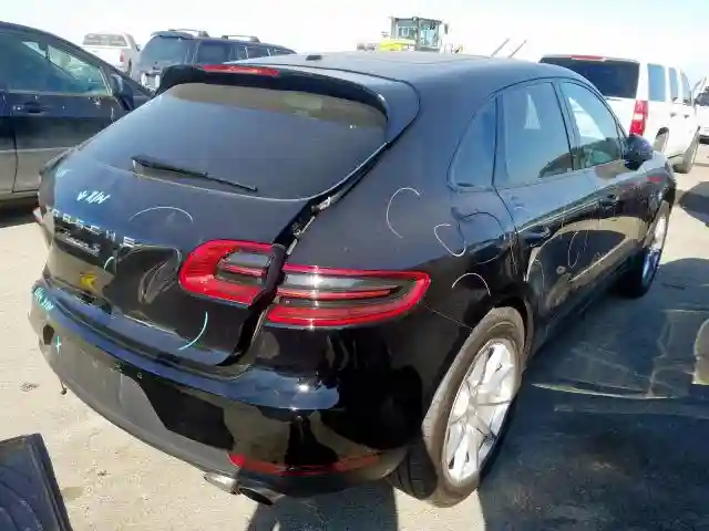 WP1AB2A57GLB55768 2016 PORSCHE MACAN S-3
