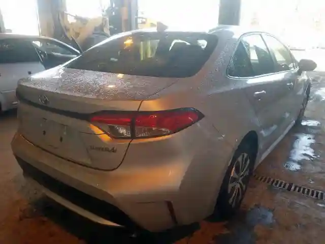 JTDEBRBEXLJ008778 2020 TOYOTA COROLLA LE-3