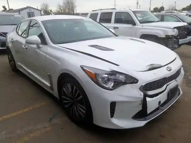 KNAE15LA1K6058832 2019 KIA STINGER-0