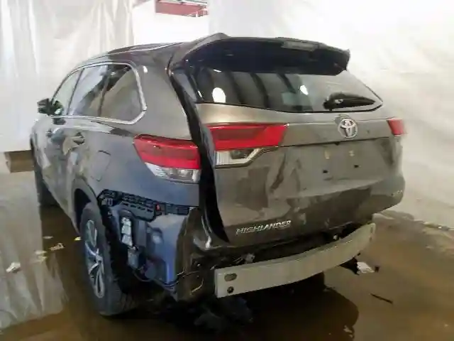 5TDJZRFH9HS422207 2017 TOYOTA HIGHLANDER SE-2