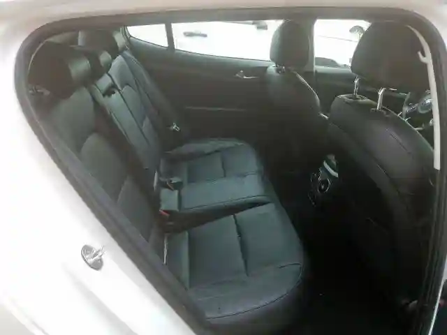KNAE15LA1K6058832 2019 KIA STINGER-5
