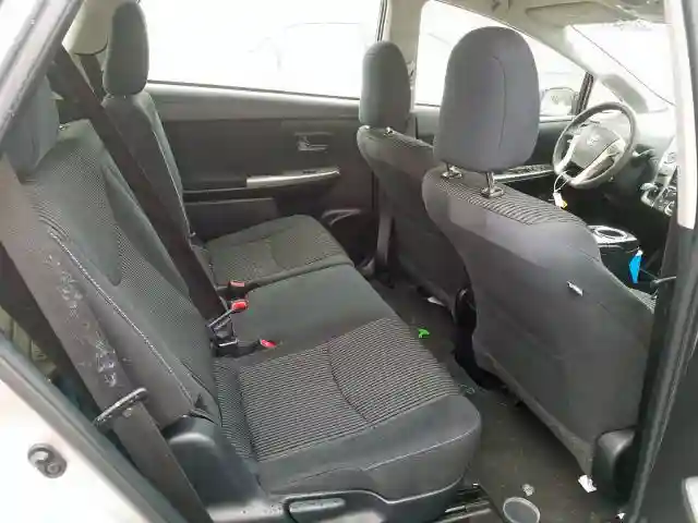 JTDZN3EU7HJ060708 2017 TOYOTA PRIUS V-5