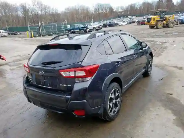 JF2GTABC2J8269673 2018 SUBARU CROSSTREK PREMIUM-3