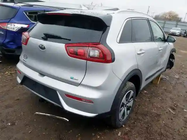 KNDCB3LC9J5146710 2018 KIA NIRO FE-3