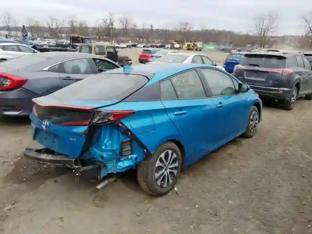 JTDKARFP8L3131274 2020 TOYOTA PRIUS PRIME LE-3